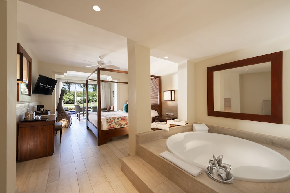 Privileged Deluxe & Swimming Pool