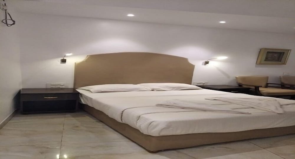Deluxe Double Room photo 3