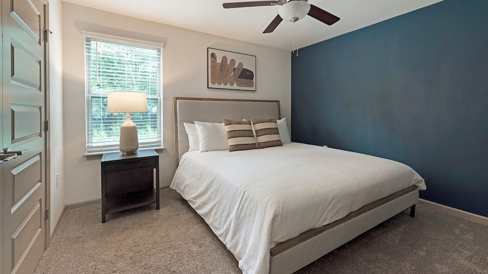 Apartment, 2 Bedrooms, 2 Bathrooms photo 2