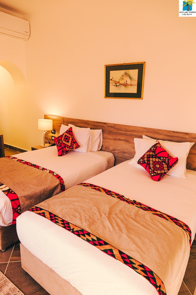 Standard Double or Twin Room photo 2