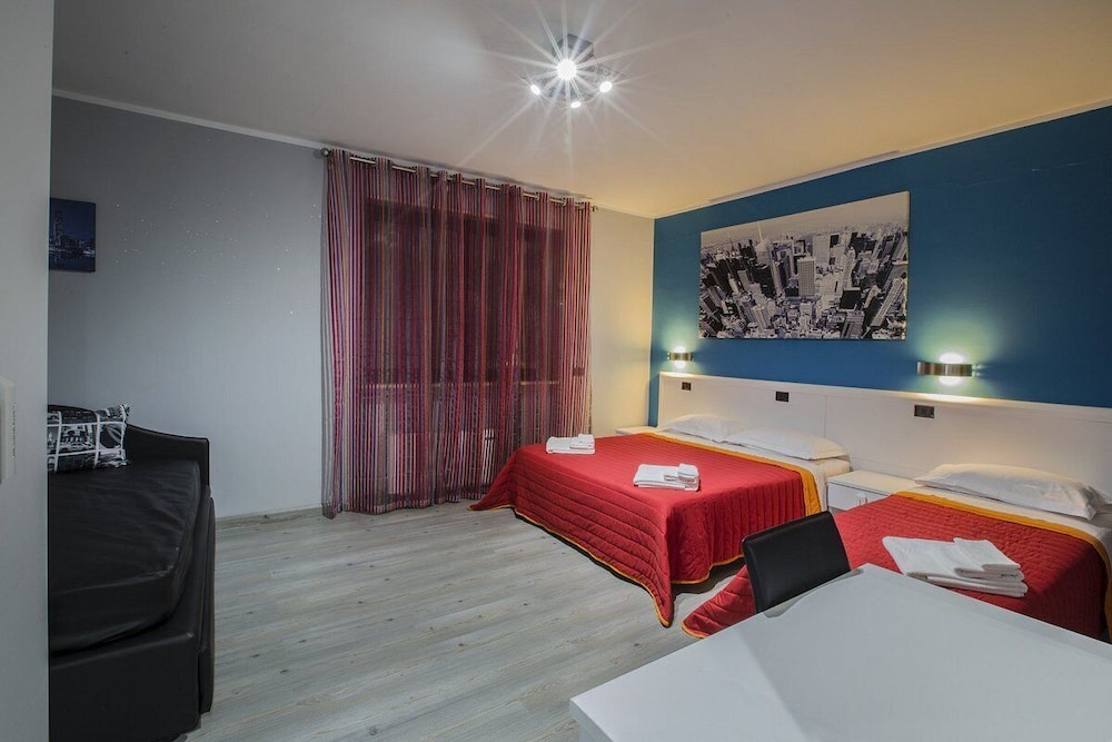 Comfort Triple Room