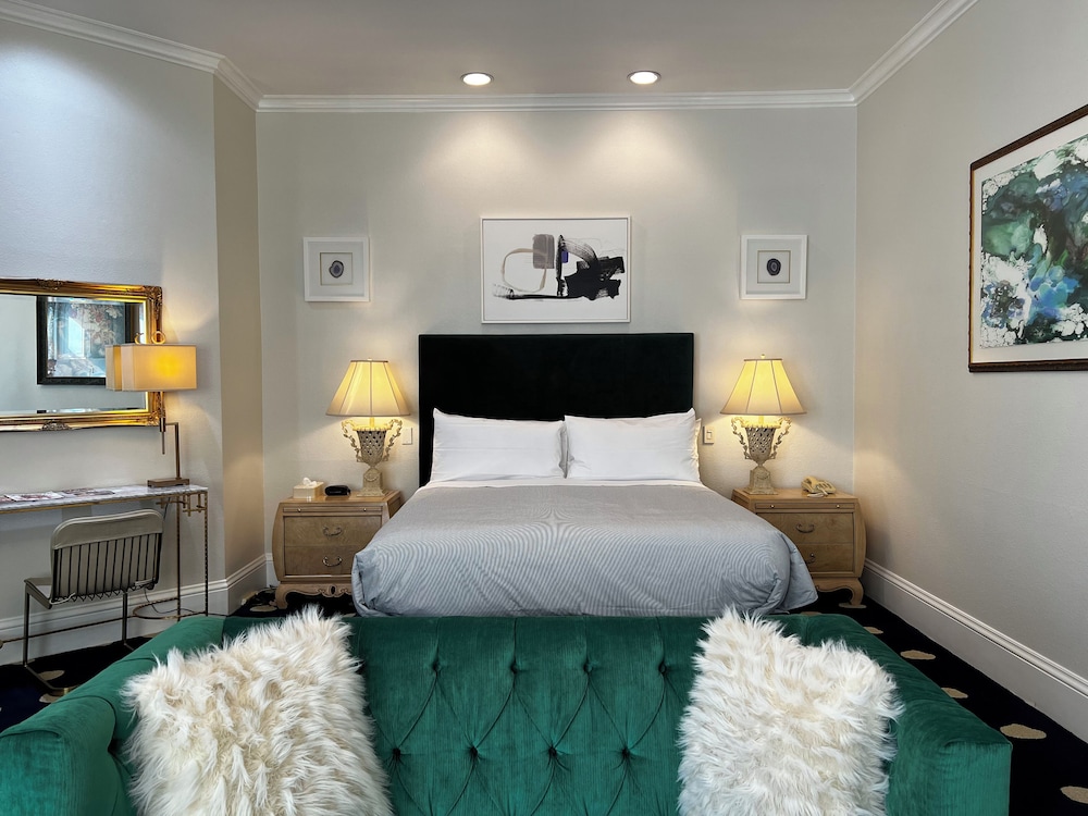 King Grand Suite photo 3