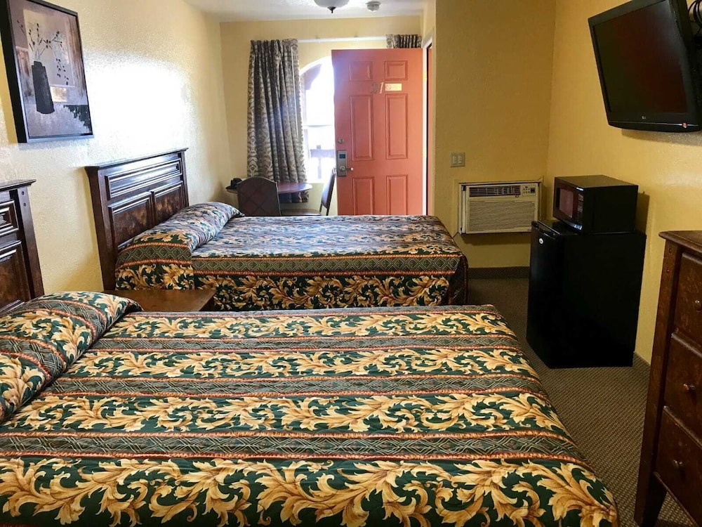Room, 2 Double Beds, Non Smoking photo 3