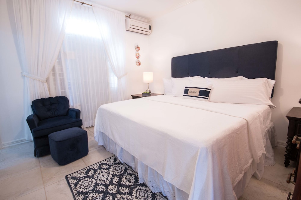 Executive Apartment, 1 King Bed, Kitchen
