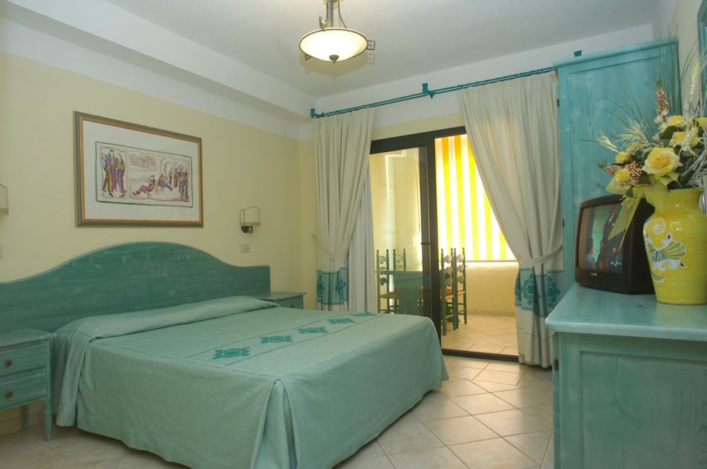 Standard Apartment, 2 Bedrooms (for four people) photo 3