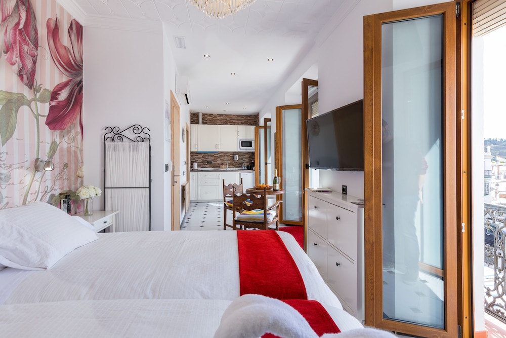 Deluxe Twin Room, City View (El Cisne) photo 2