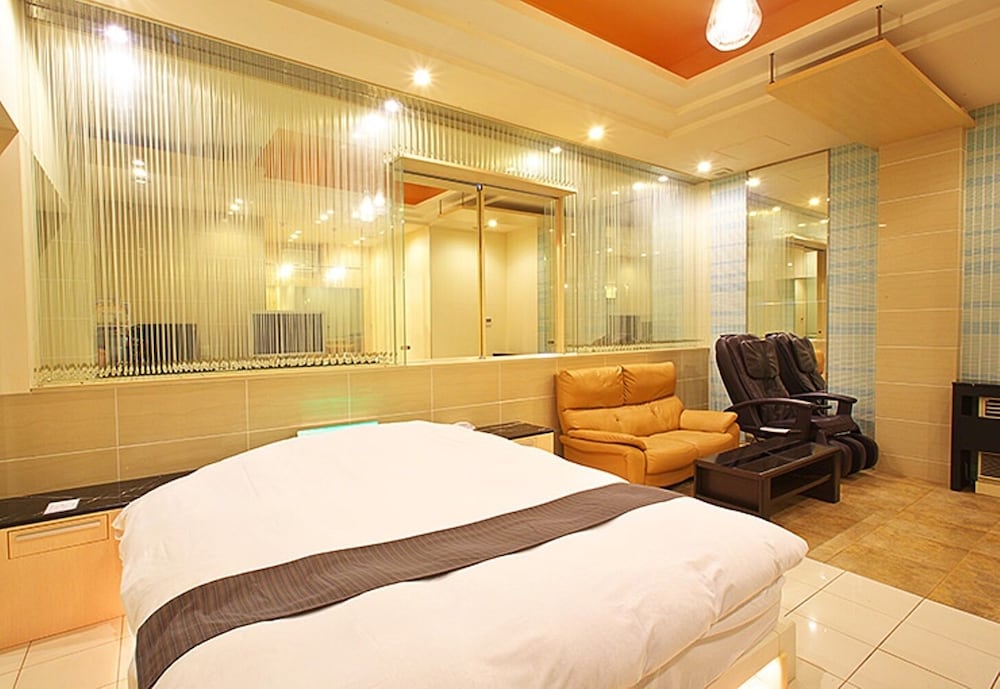 Double Room (Deluxe) photo 3