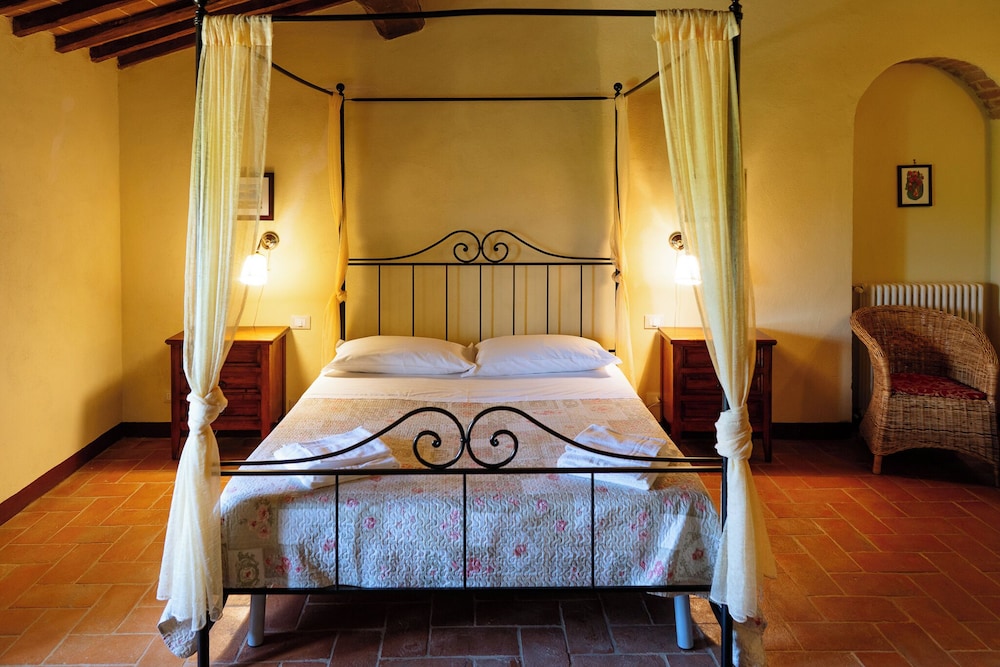 Superior Apartment, 3 Bedrooms, 2 Bathrooms