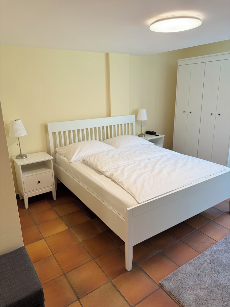Economy Double Room (Easy, in the basement ) photo 3