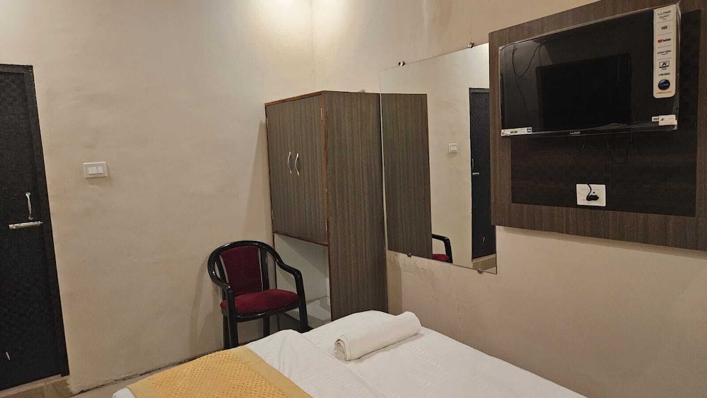 Standard Room - Photo 9