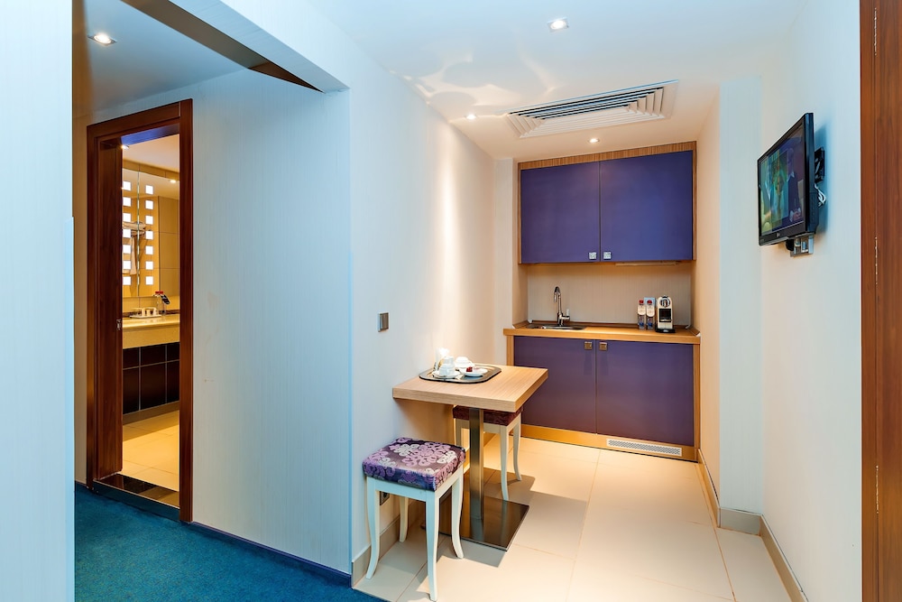 Superior Apartment, 1 Bedroom, City View, Tower photo 2