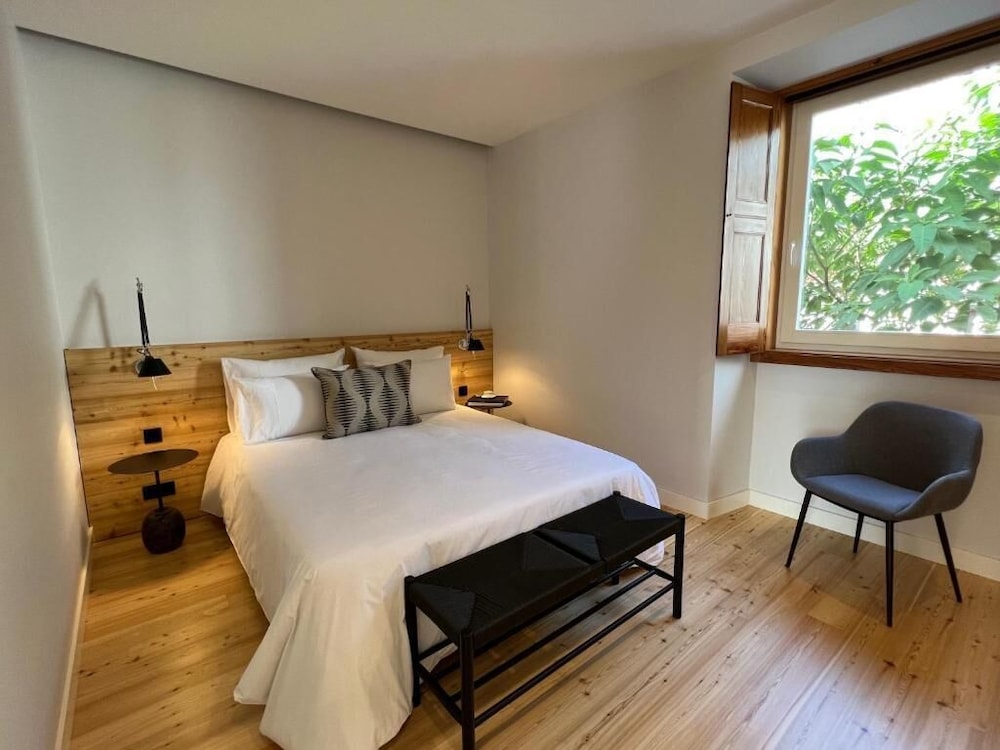 City Apartment, 2 Bedrooms (2 b)