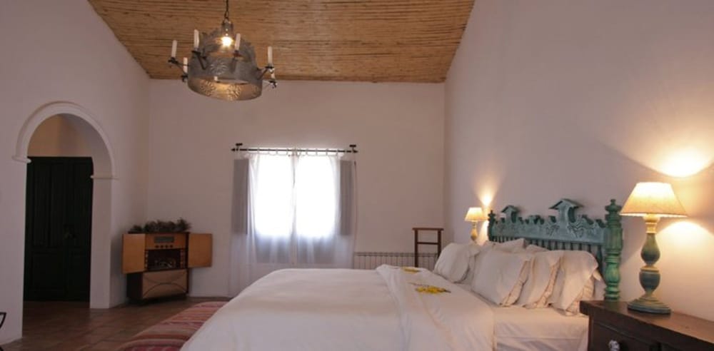 Room, Hill View photo 2