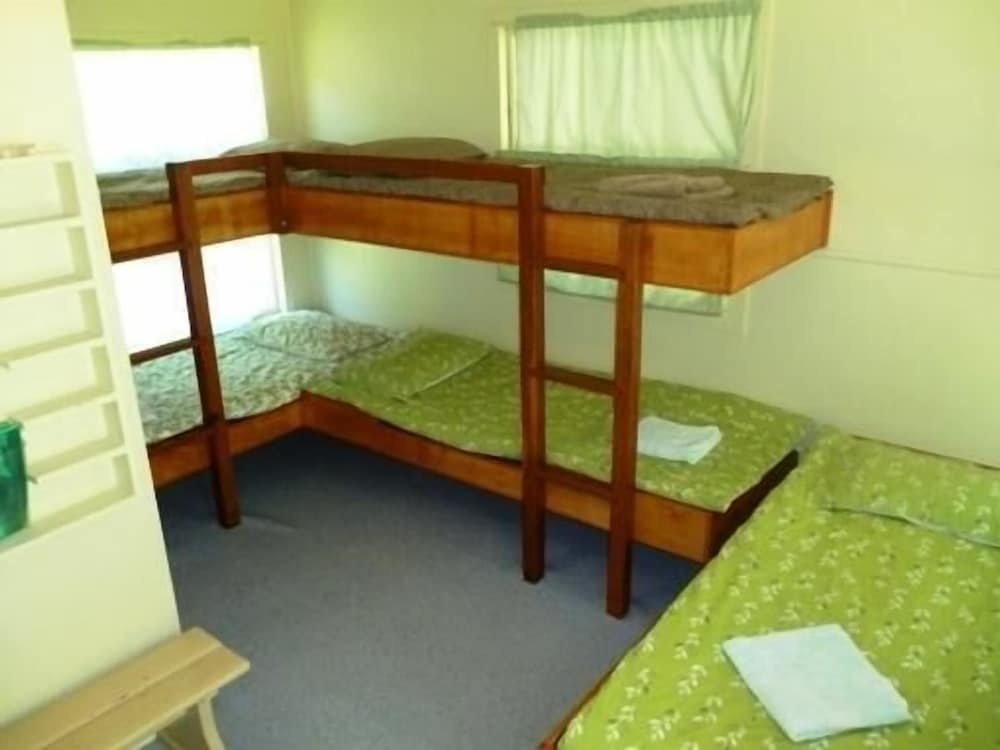 Buchanan Cabin (9 Bunk Beds) photo 3