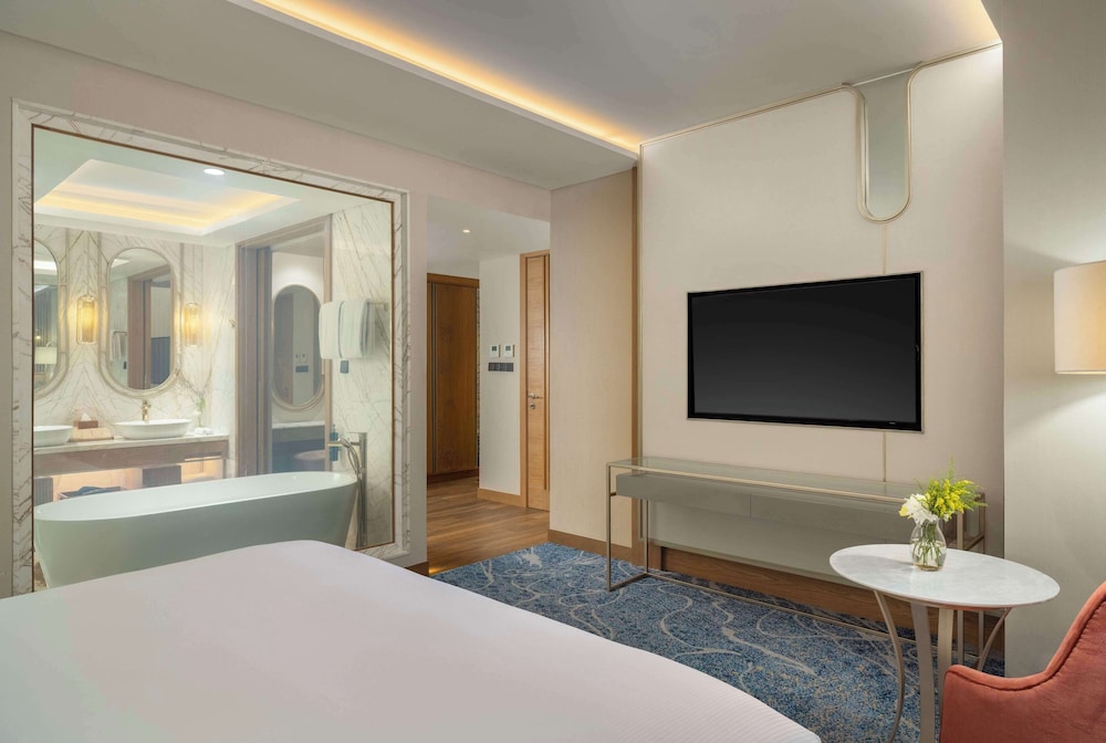 King Premium Suite - Photo 2