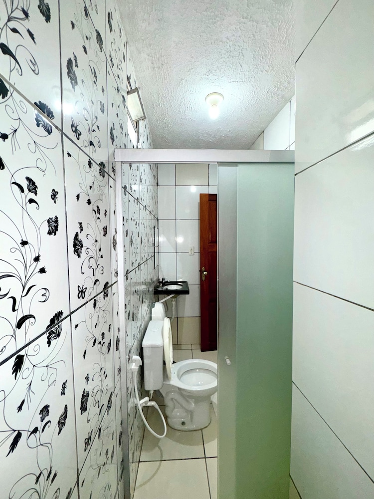 Standard Triple Room - Photo 4