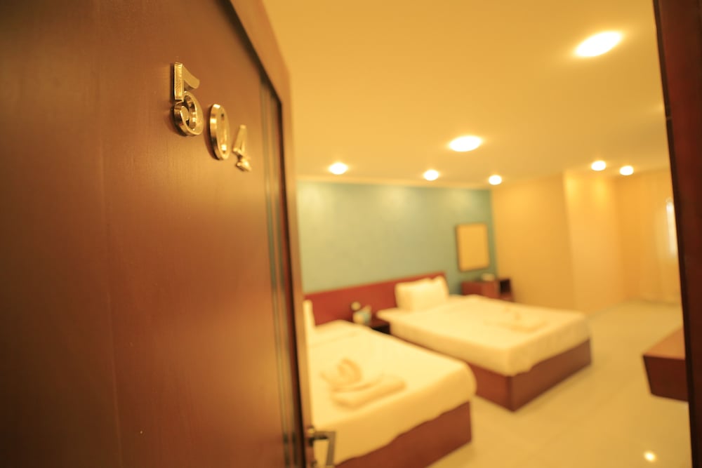 Deluxe Quadruple Room, 1 Bedroom, Non Smoking photo 2