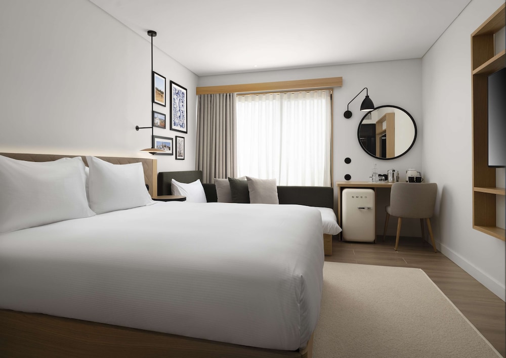 Superior Room, 1 King Bed with Sofa bed