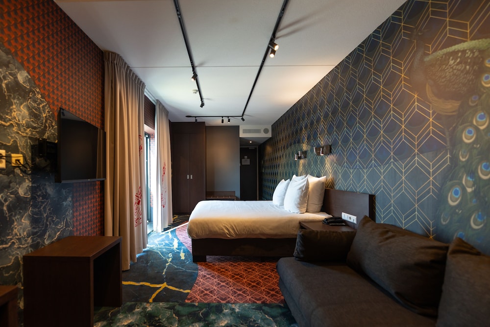 Deluxe Room - Photo 1