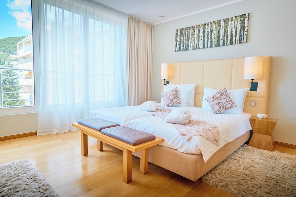 Standard Double Room, 1 Double Bed, Partial Sea View - Photo 8