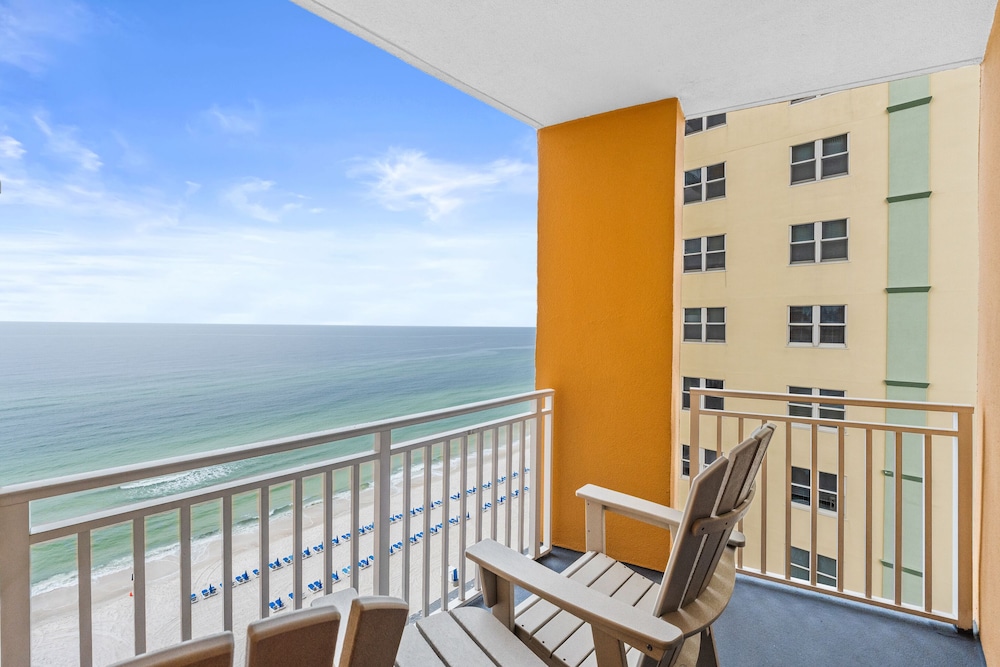 Studio, Ocean View (901W-A) photo 1