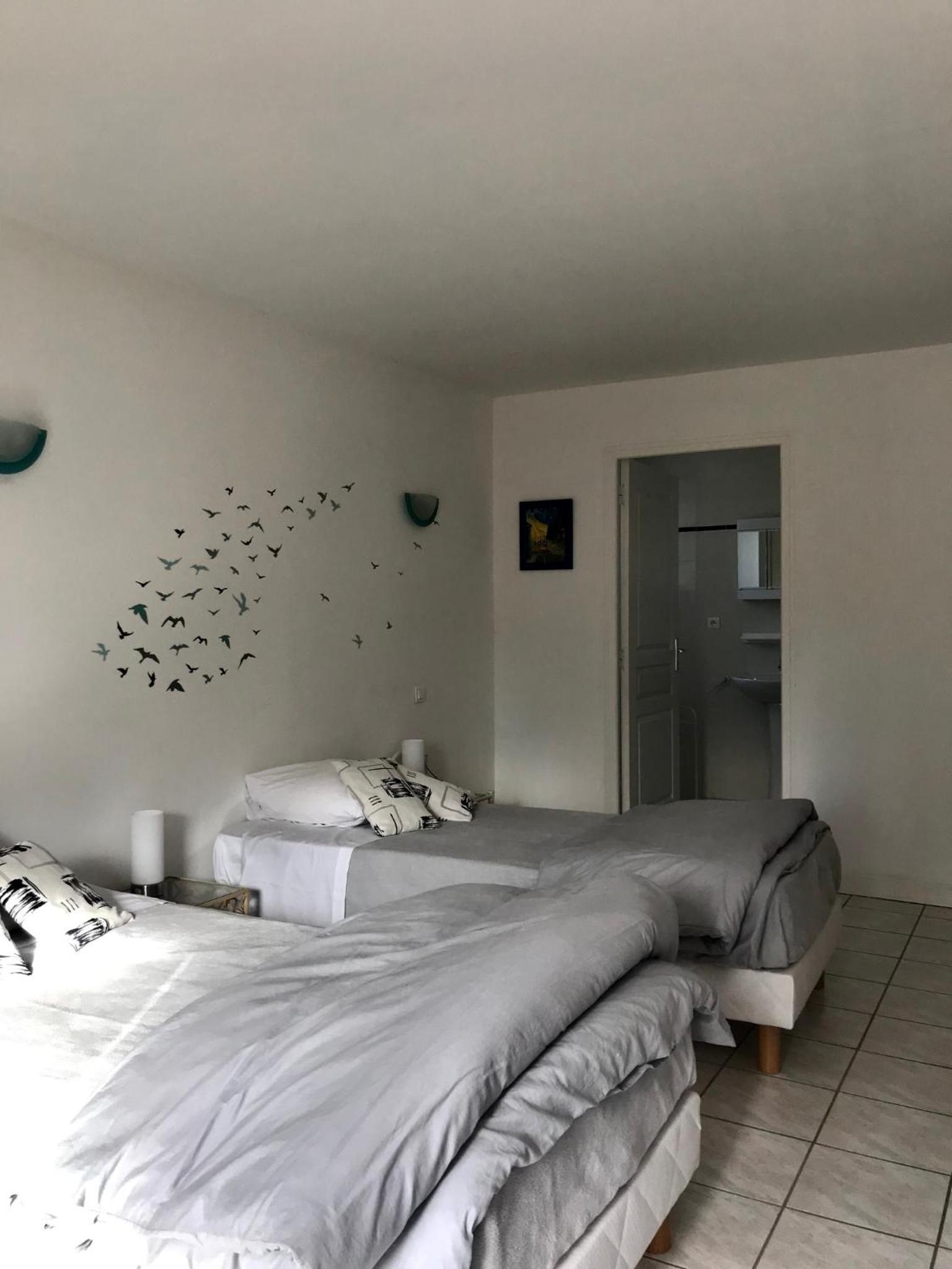 Triple Room with Private External Bathroom - Photo 13