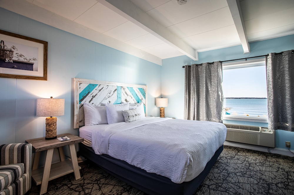 Comfort Room, Lake View 103, Pet Friendly photo 1