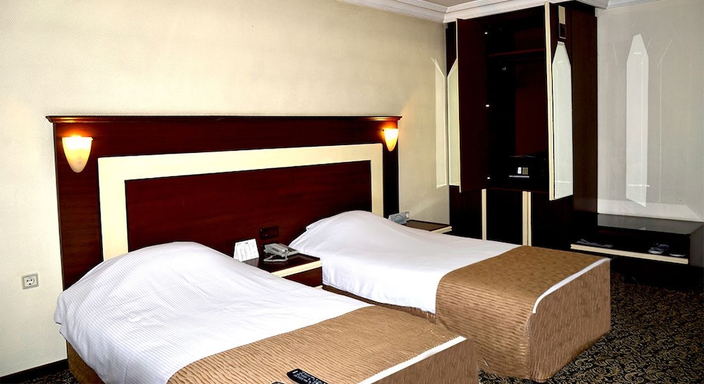Standard Room photo 2