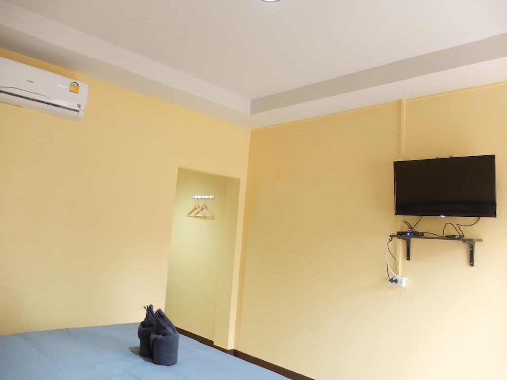 Standard Double Room - Photo 19