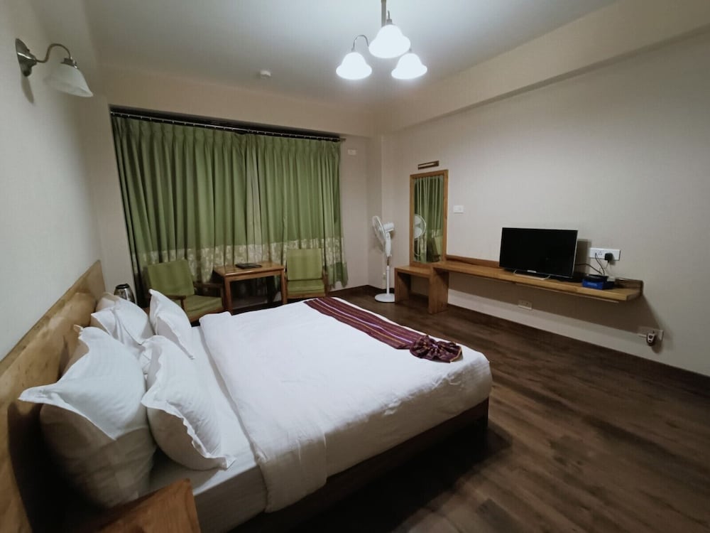 Standard room with valley view - Photo 1