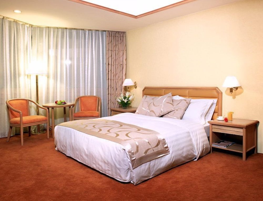 Plaza Floor Deluxe Room