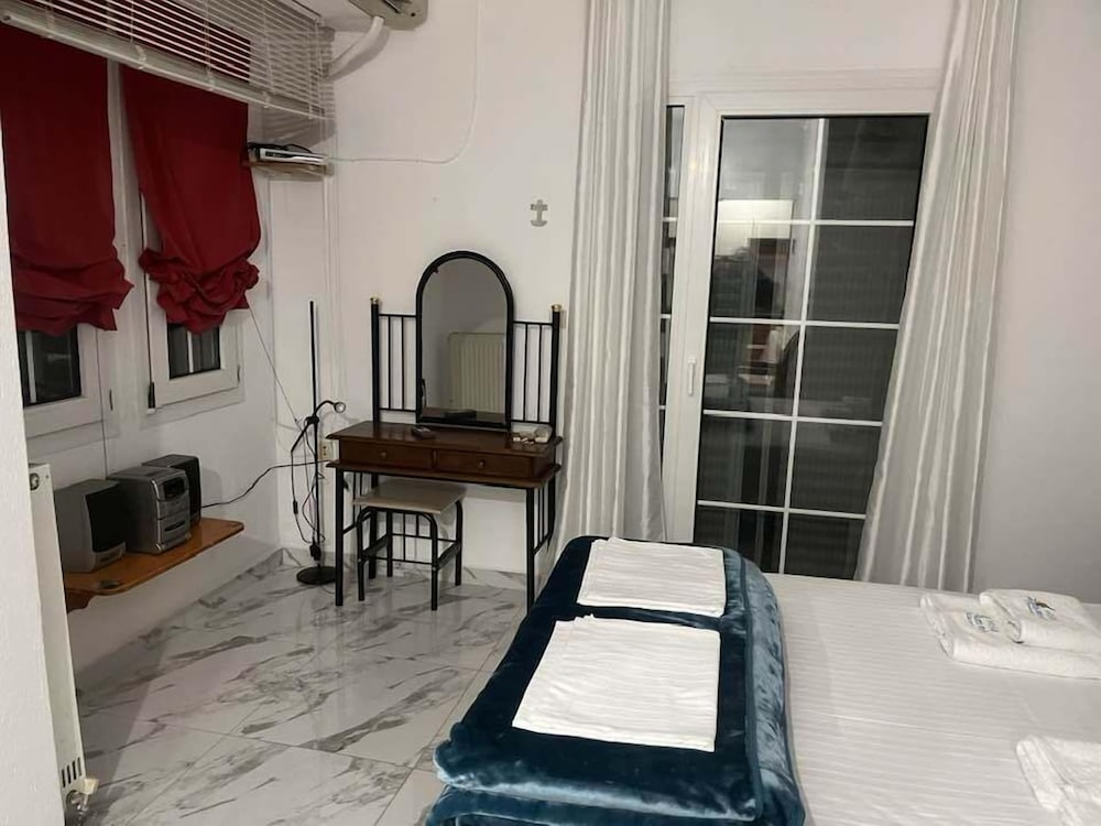 Junior Suite, 1 Bedroom, Partial Ocean View, Beachfront