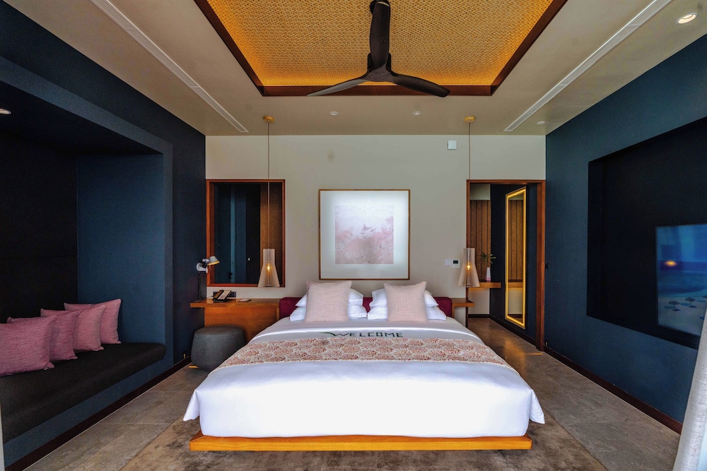 Ocean Pool Villa - Photo 1