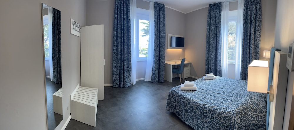 Double Or Twin Room, Courtyard View photo 1