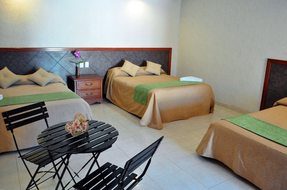 Triple Room photo 2