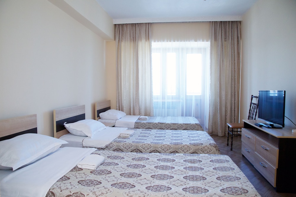 Standard Triple Room, Shared Bathroom