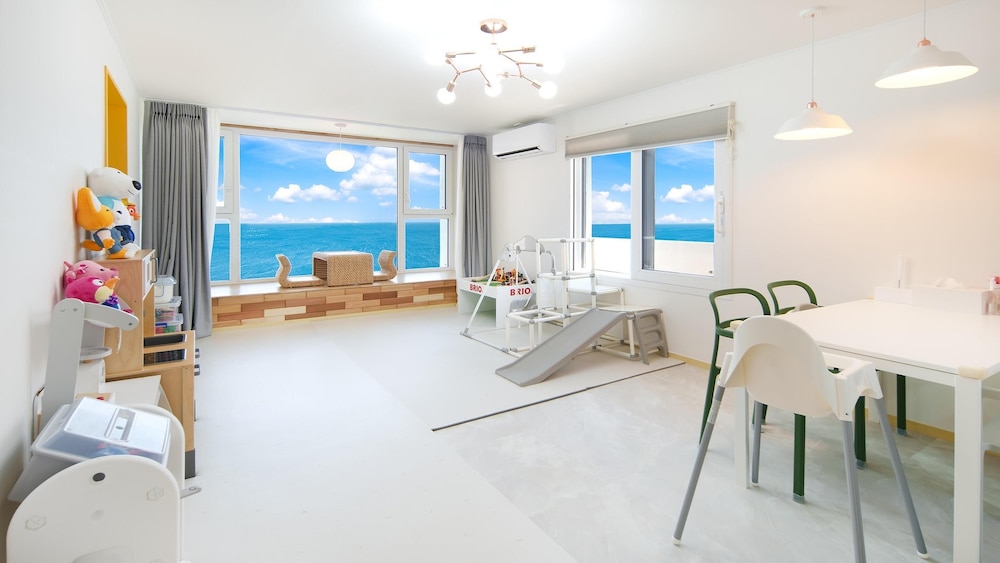 Basic Room, 1 Bedroom (sky3(3Cheung/Oceanview) - Kids room) - Photo 6