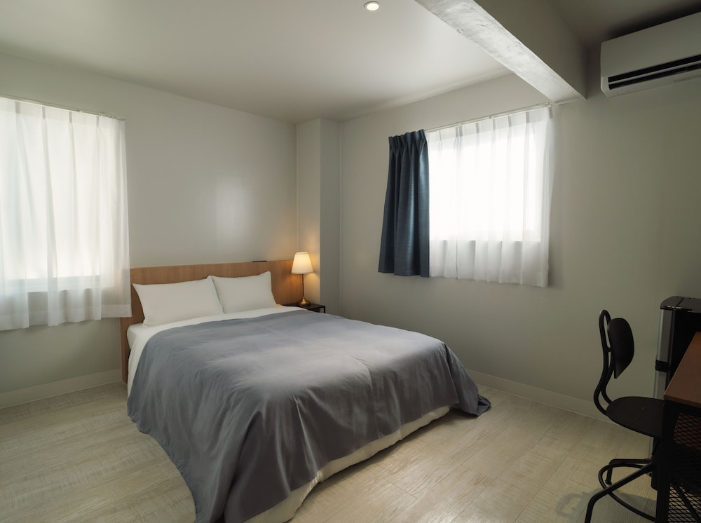 Basement Double Room, Non Smoking photo 1