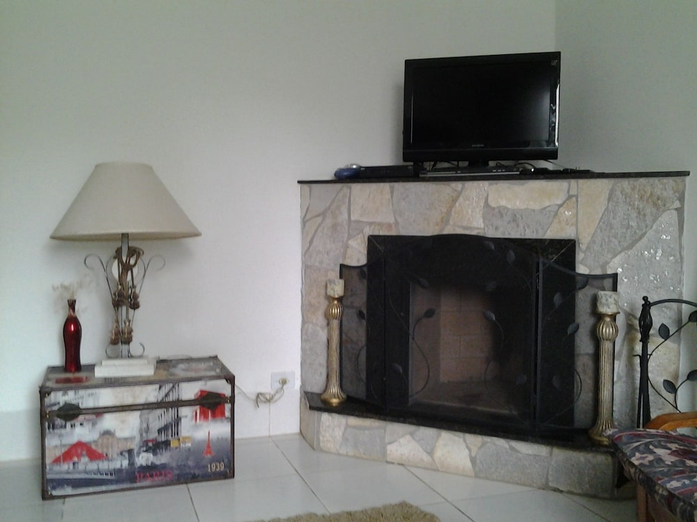 Exclusive Apartment, 1 Queen Bed, Pool View photo 2