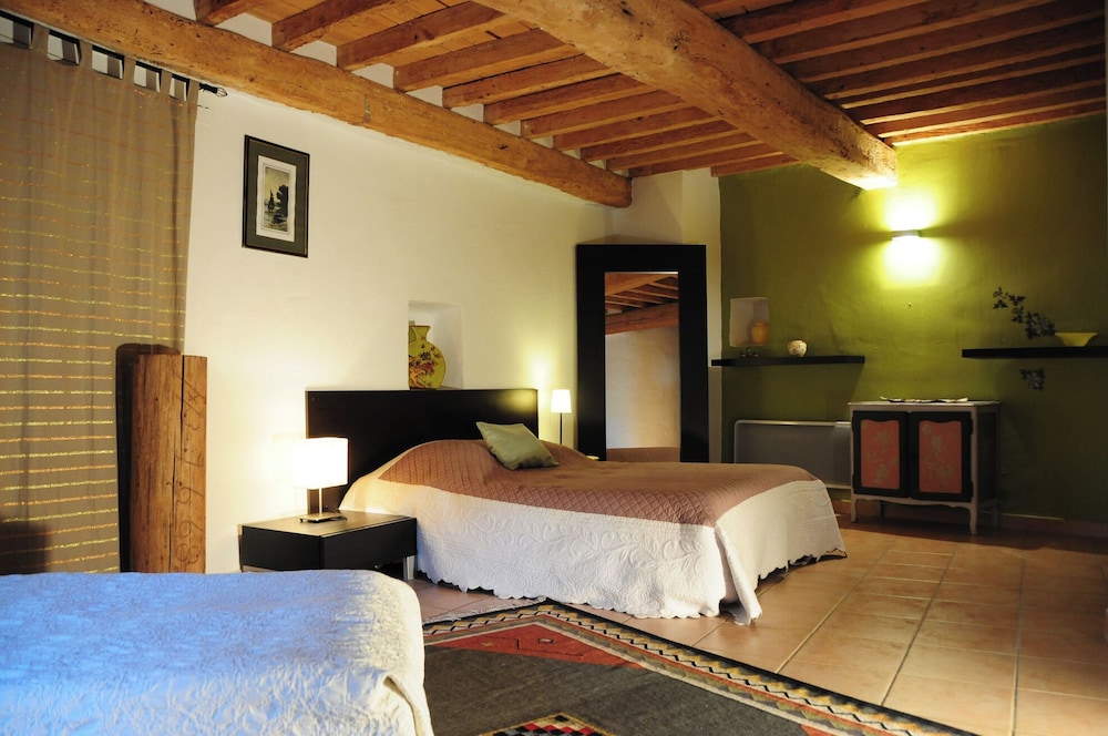 Standard Triple Room photo 1