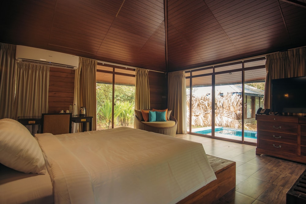 Royal Villa photo 1