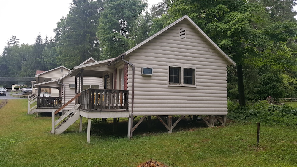 Cabin, 2 Double Beds photo 3