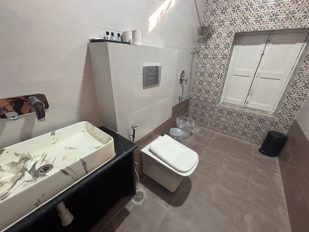 Classic Double Room, Courtyard View