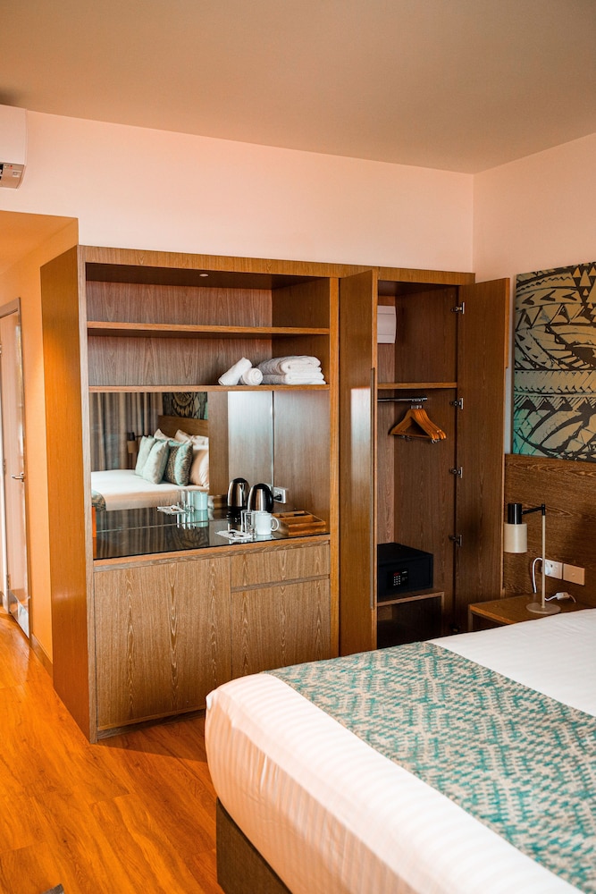 Standard Double Room, 1 King Bed photo 3