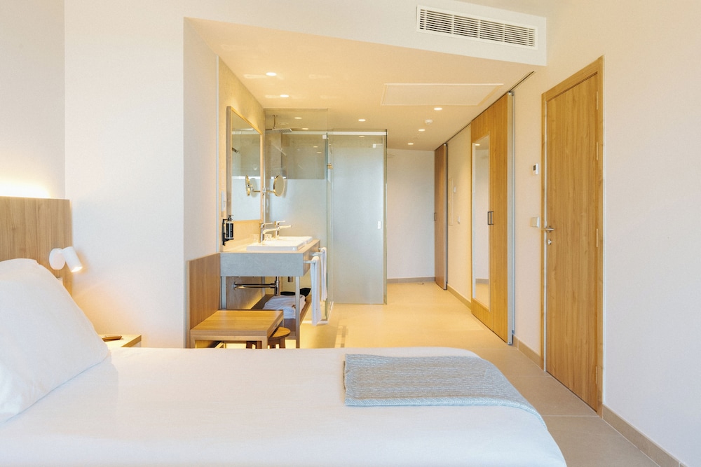 Family Quadruple Room, Sea View (5 pax)