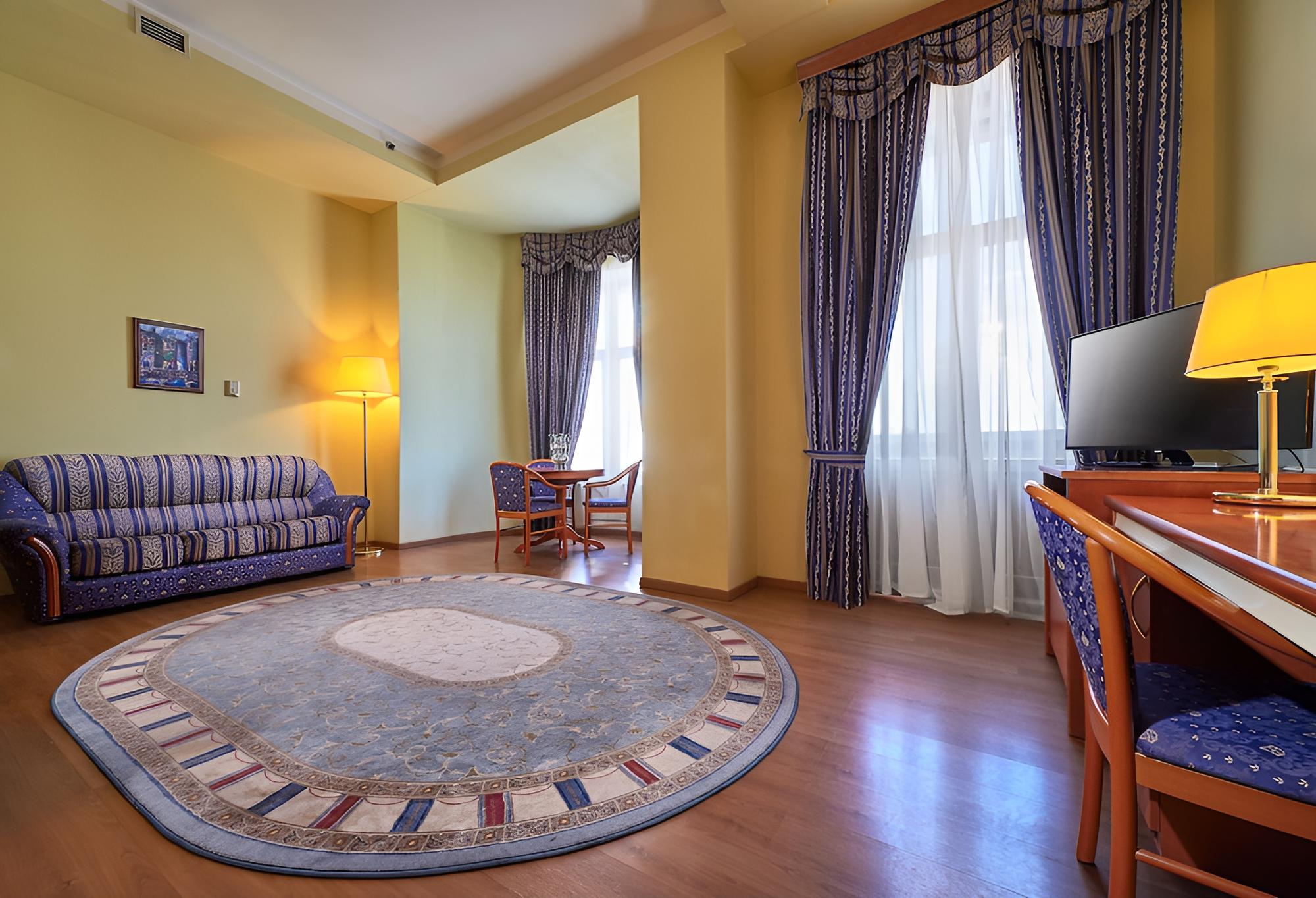 Suite photo 1