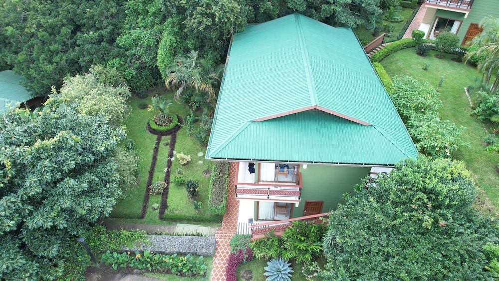 Garden View Queen - Photo 2