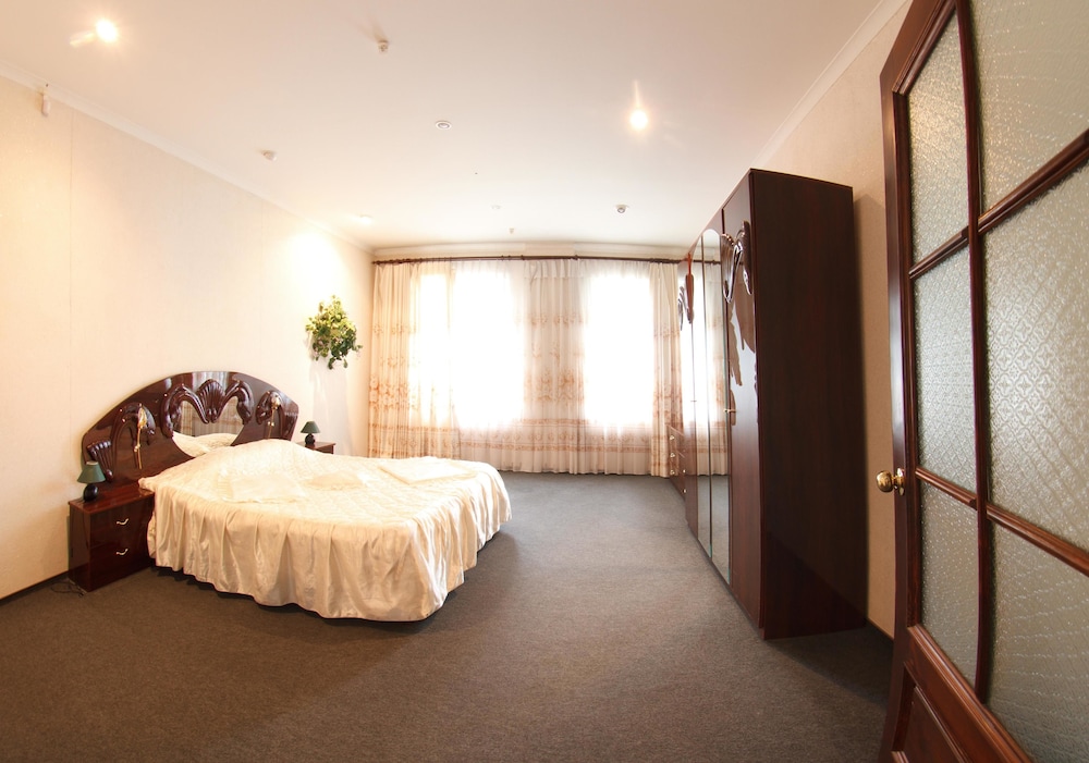 Family Apartment, 2 Bedrooms, Bathtub photo 3