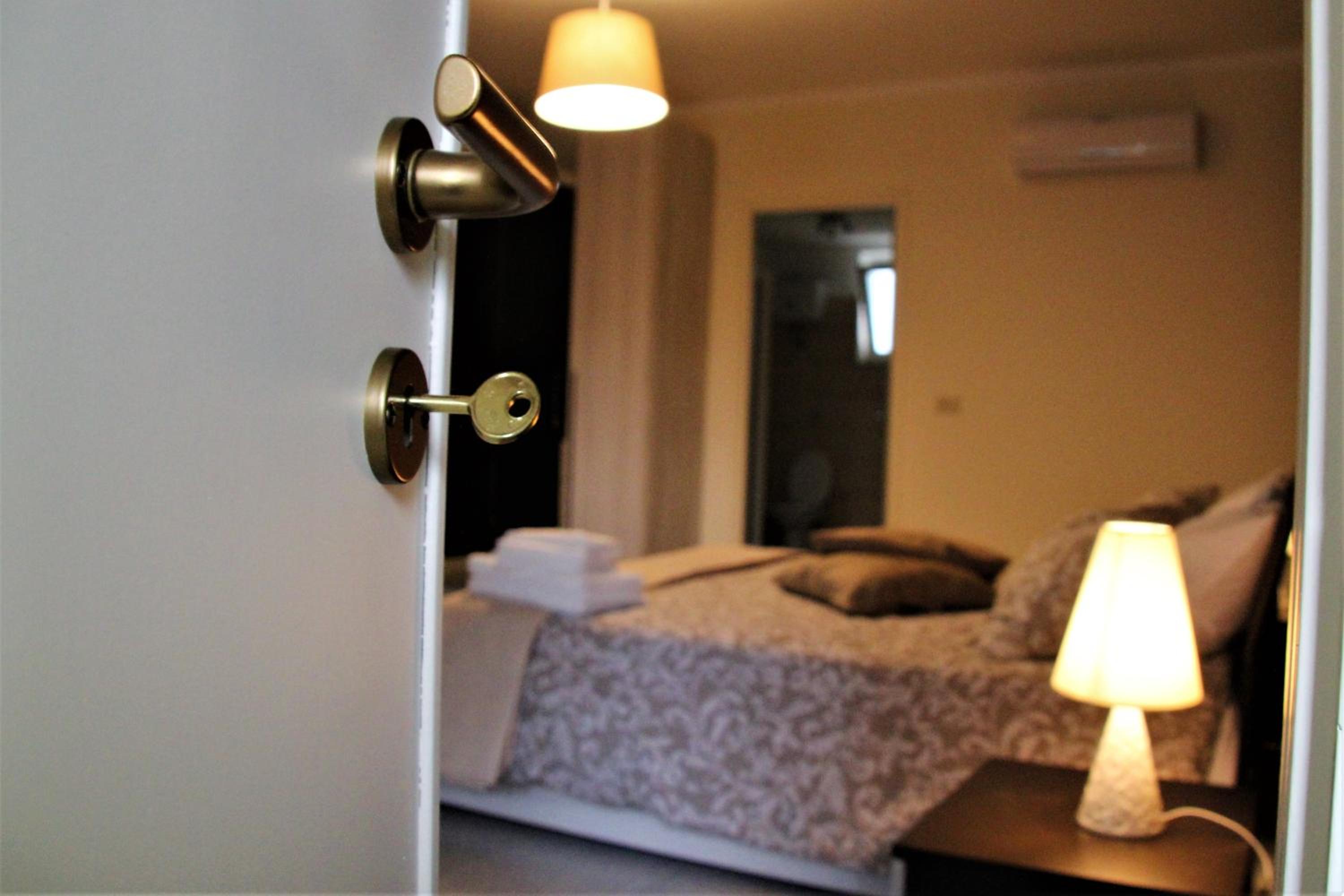 Deluxe Room - Photo 4