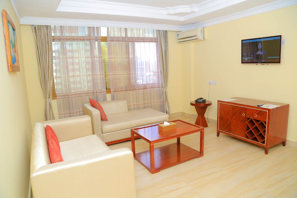 Diplomatic Suite photo 3